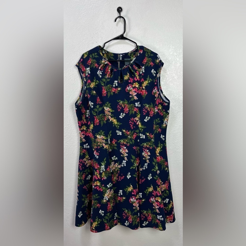 Gabby Skye Blue Floral Sleeveless Dress Fit Flare Plus Sz 22W Back Zip TC0061
